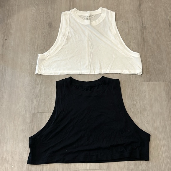 All Yours Crop Tank (2 Pack, white and black) - Picture 5 of 6